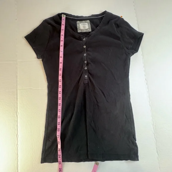 H&M L.O.G.G. Black Ribbed Short Sleeve Henley Tee – Size L - Picture 4 of 8